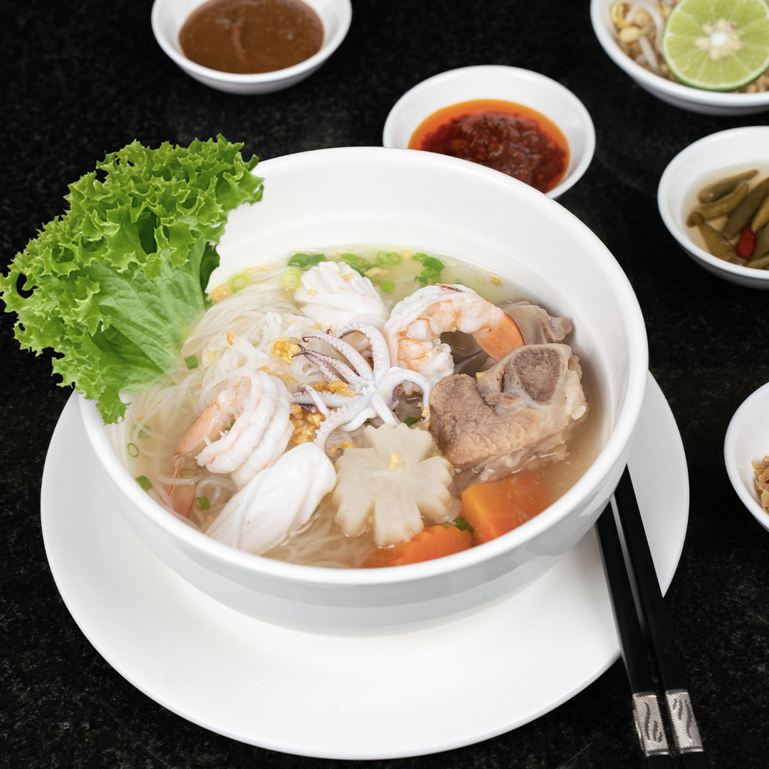 Seafood noodle soup